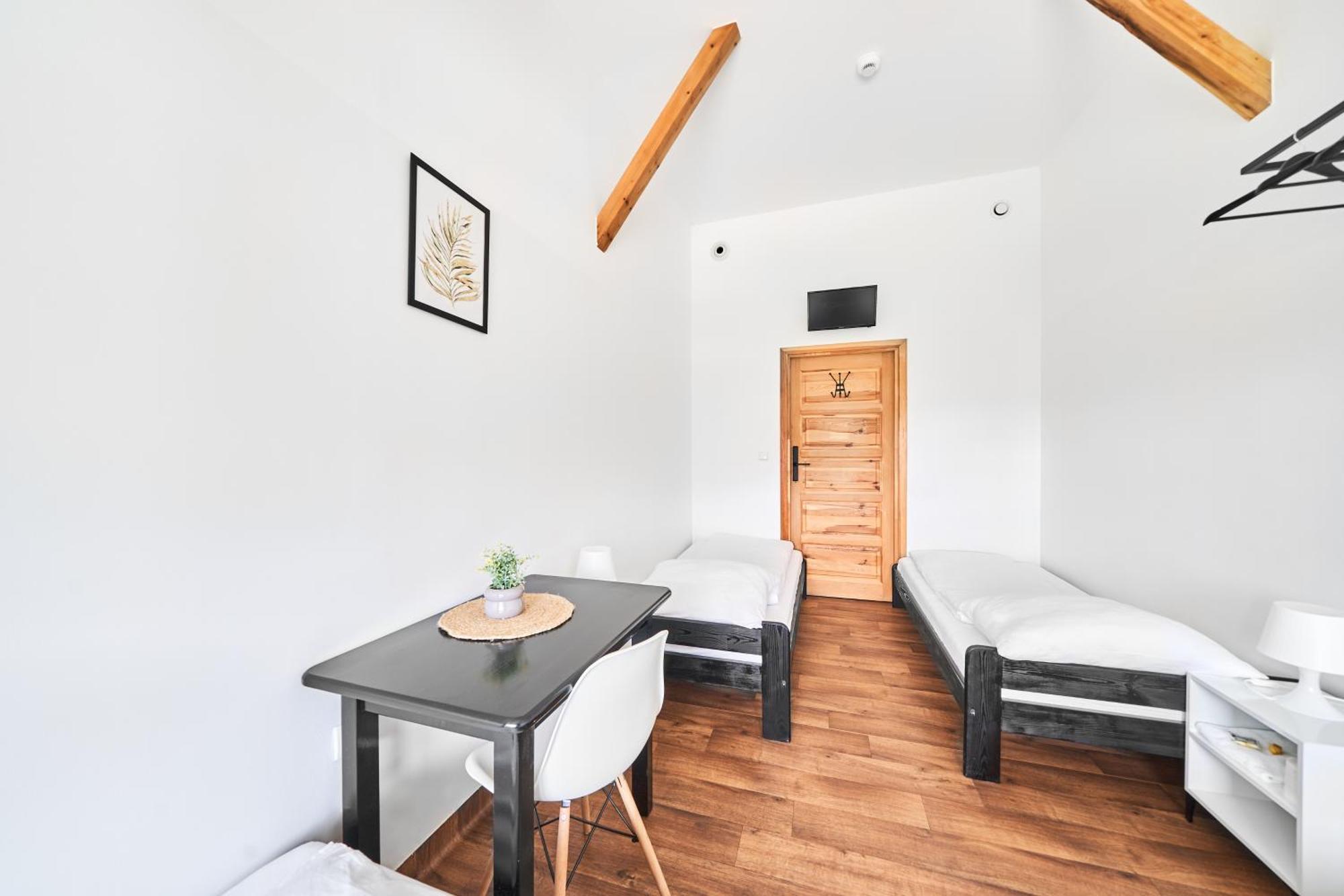 Hostel L44 Nowy Targ Eksteriør billede